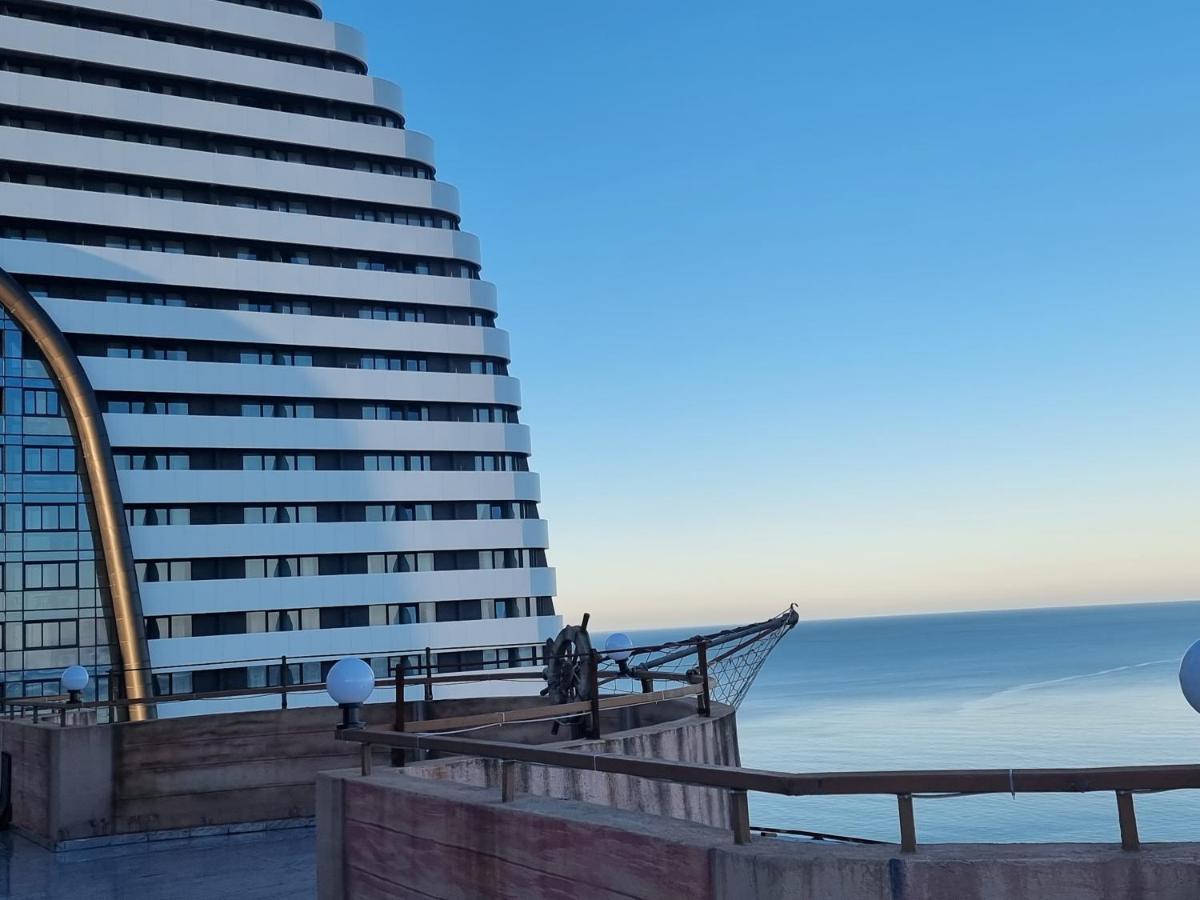 Darianna Batumi Hotell Exteriör bild