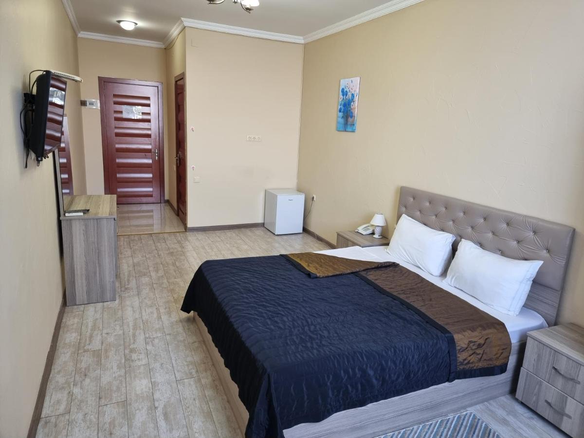 Darianna Batumi Hotell Exteriör bild