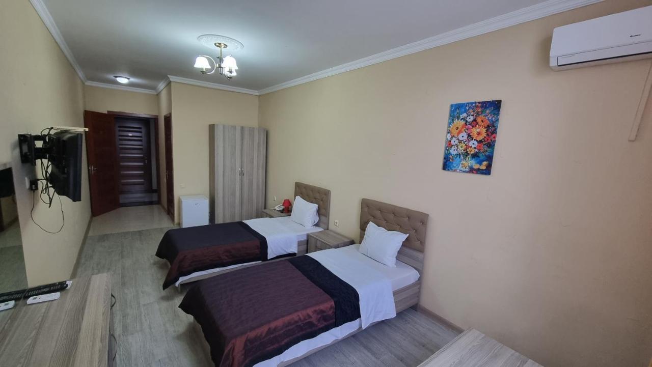 Darianna Batumi Hotell Exteriör bild